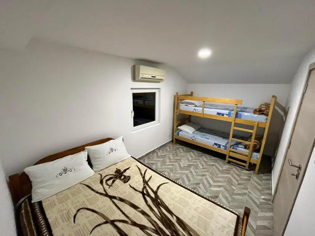 Тиват: Apartment Ceman 3