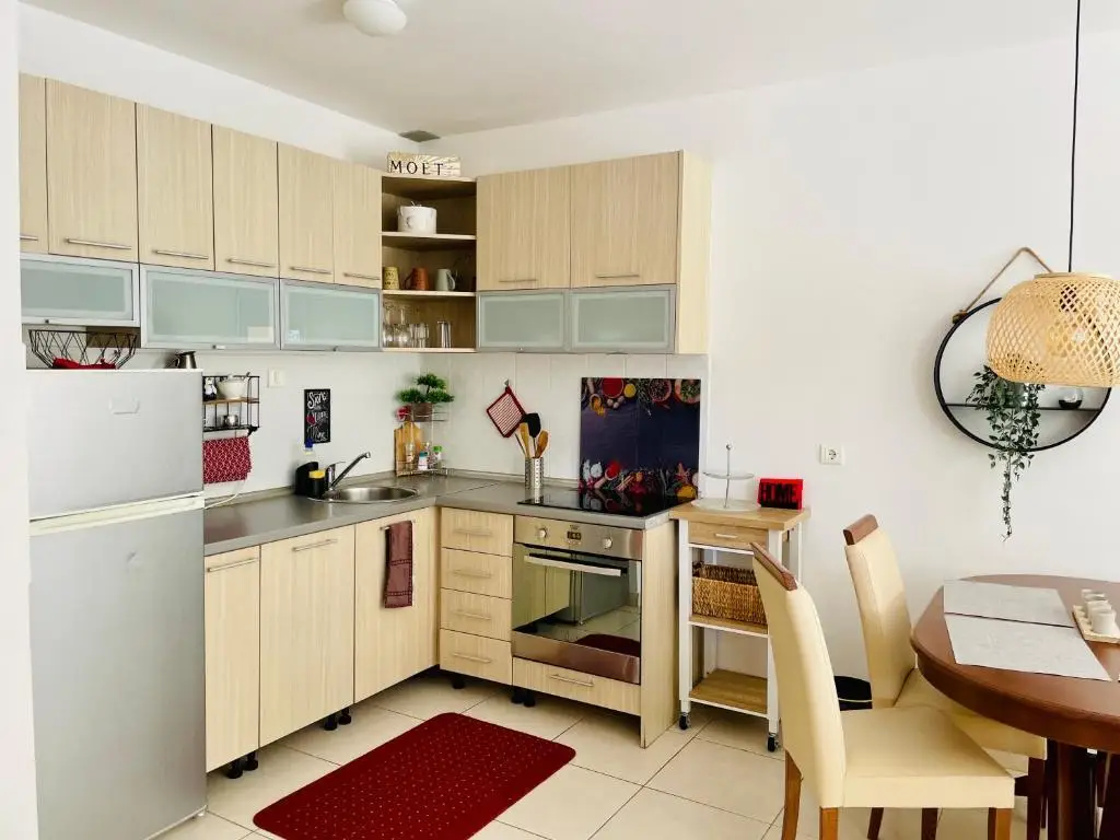 Бечичи: Apartment "Glücks-Griff" im Bečići Sunset, B1L1