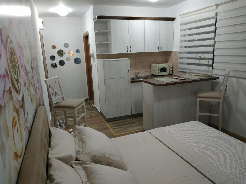 Бечичи: Sea View Studio