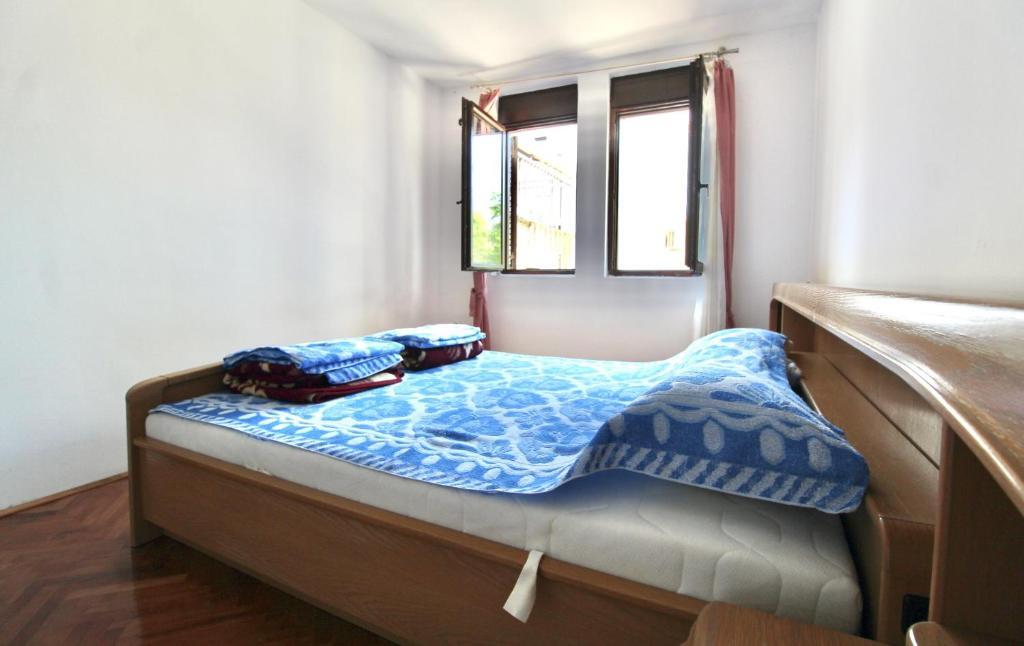 Ульцинь: 2bd Pinjes Amazing Sea View Apt w/ 2 Balconies Ervin