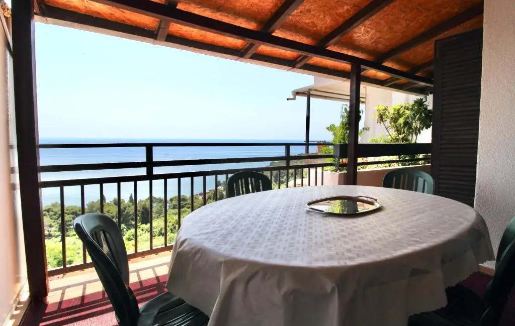 Ульцинь: 2bd Pinjes Amazing Sea View Apt w/ 2 Balconies Ervin