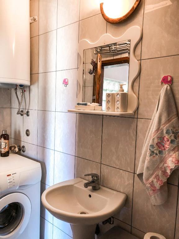 Цетине: Apartman Konatar