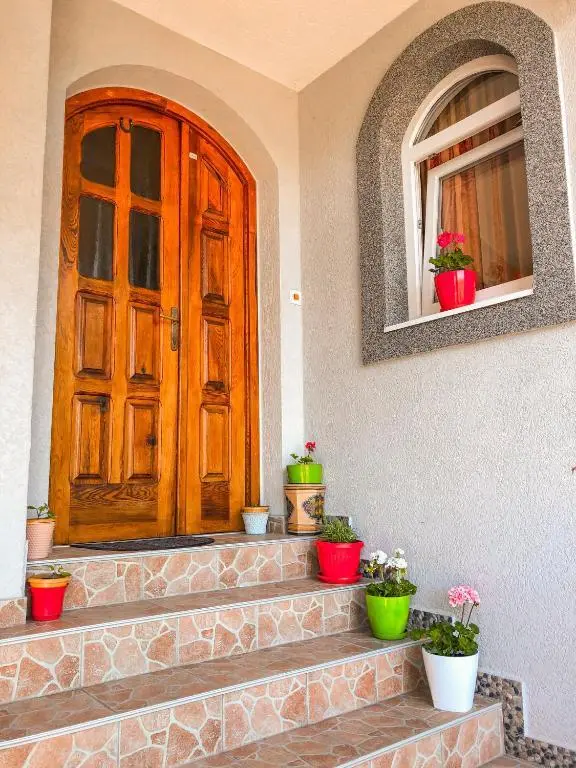 Цетине: Apartman Konatar
