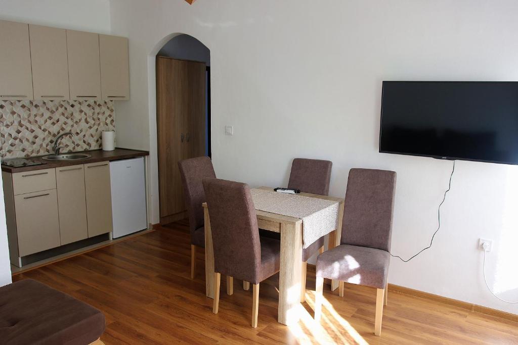 Цетине: Apartmani 15
