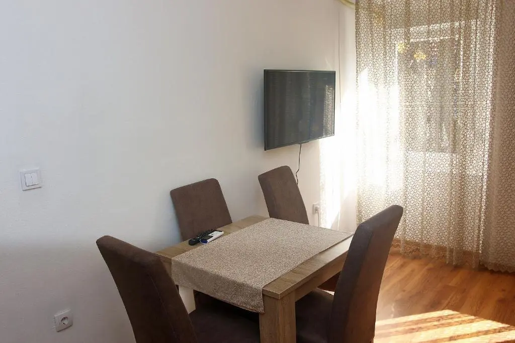 Цетине: Apartmani 15