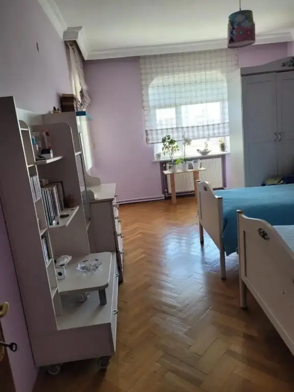 Стамбул: 4+1 Merkezi Konumda Ferah Daire