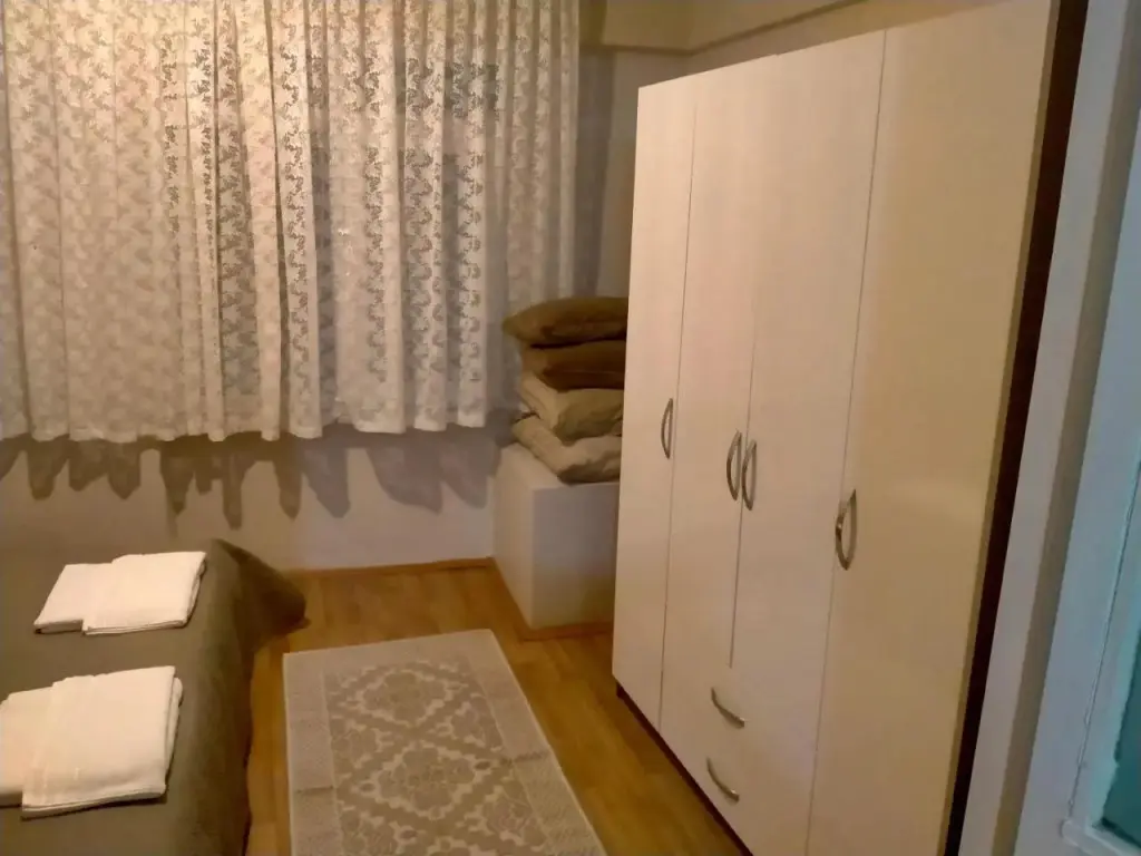 Стамбул: 2 Bedrooms Central Area Located Appartment 1floor