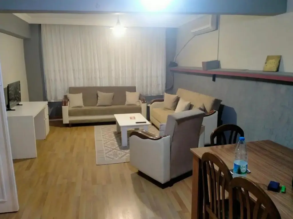 Стамбул: 2 Bedrooms Central Area Located Appartment 1floor