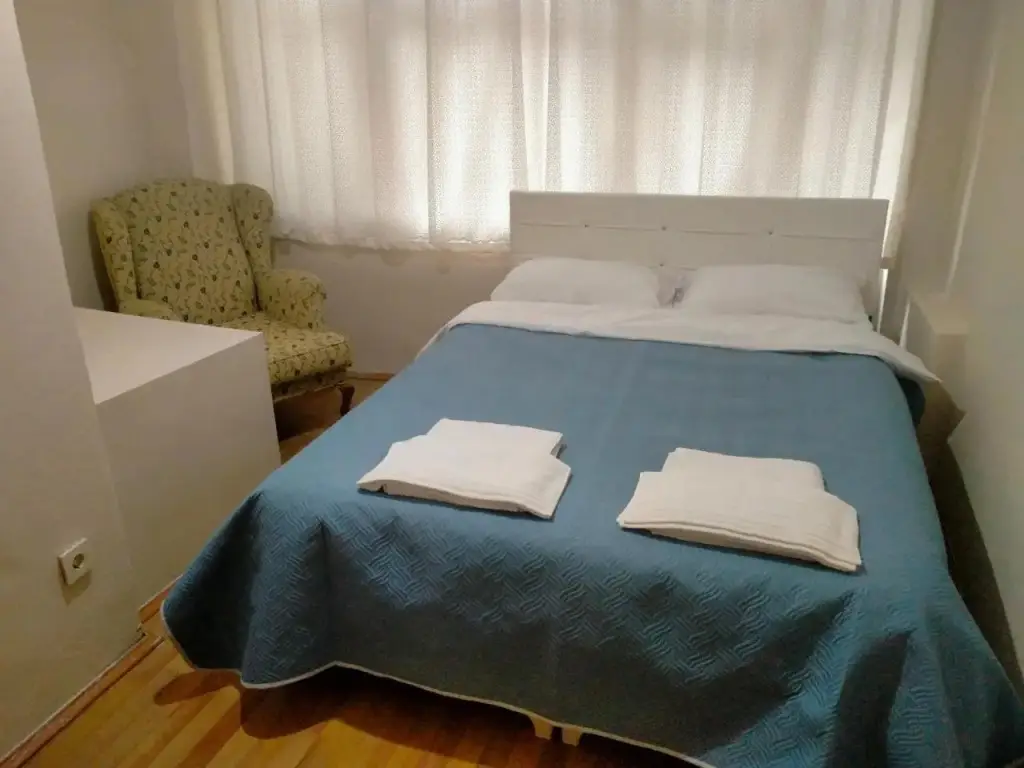 Стамбул: 2 Bedrooms Central Area Located Appartment 1floor