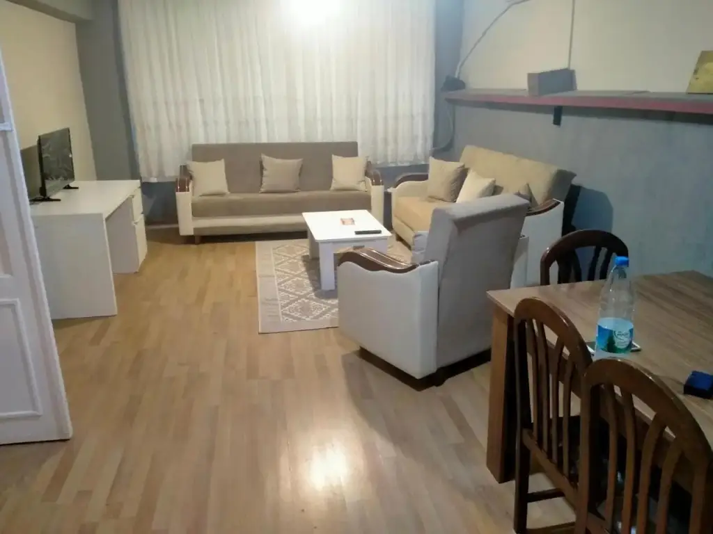 Стамбул: 2 Bedrooms Central Area Located Appartment 1floor