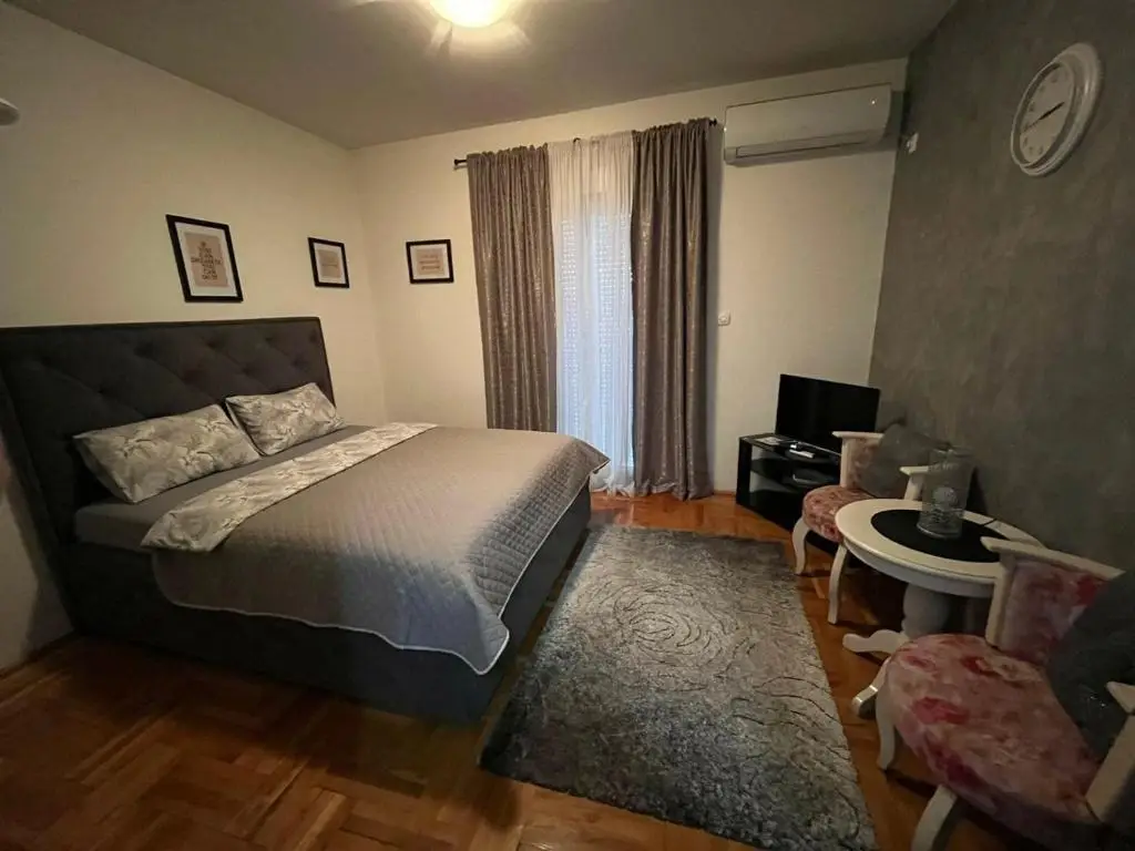 Подгорица: Studio Place