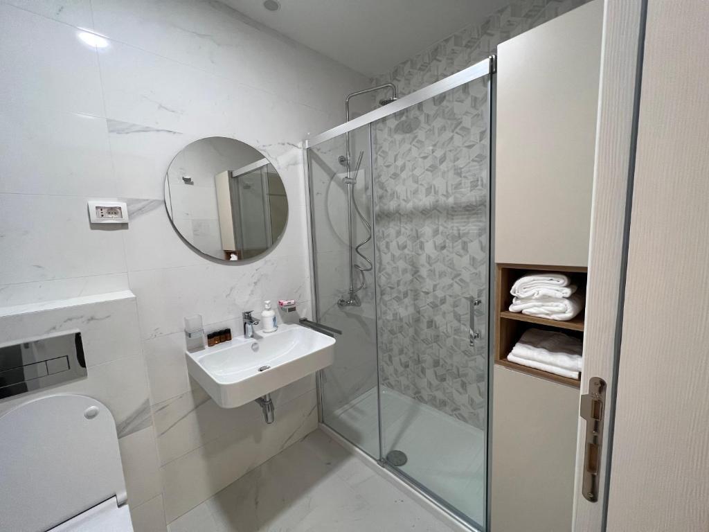Подгорица: White Homes 21 - Central Point