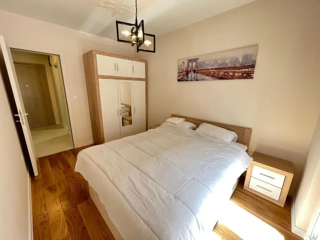 Подгорица: White Homes 21 - Central Point