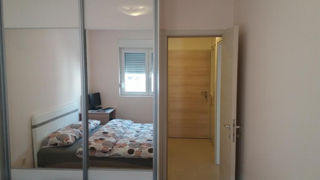 Подгорица: Guest House Mikeli (BESPL. DORUCAK)-(FREE BREAKFAST)
