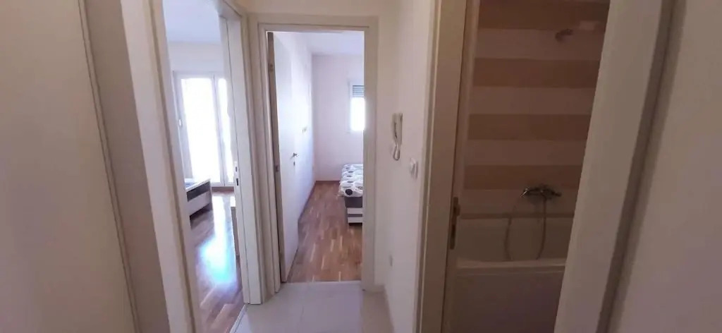 Подгорица: Guest House Mikeli (BESPL. DORUCAK)-(FREE BREAKFAST)