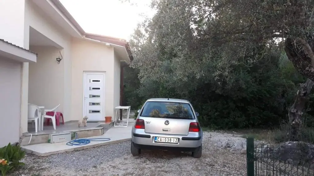 Крашичи: Kuća u šumi 2 i besplatan parking u sklopu smeštaja