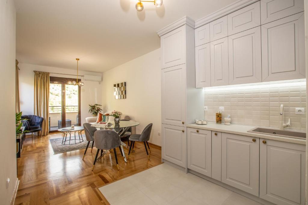 Будва: Apartment Poetica Residence, Budva, Bečići