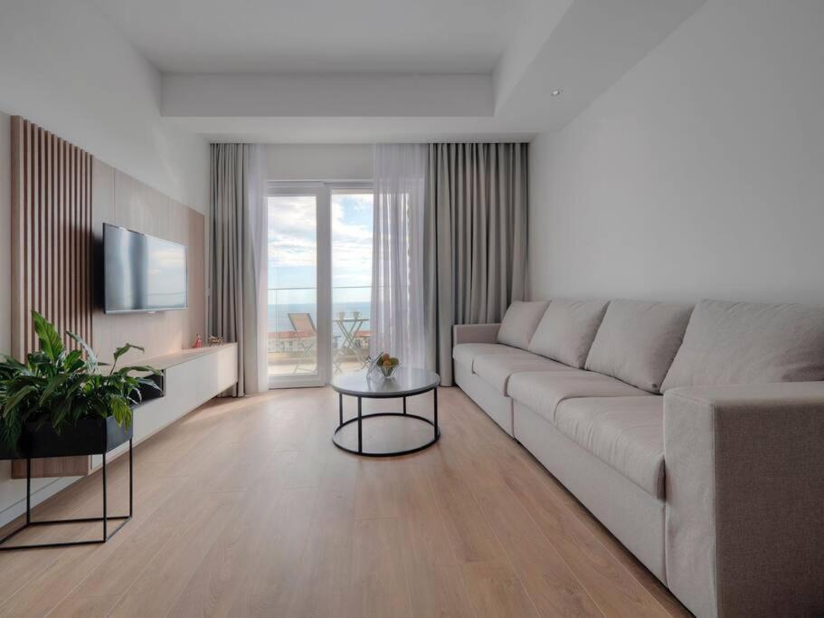 Бечичи: A24 Lovely Sea View one bedroom Apartment