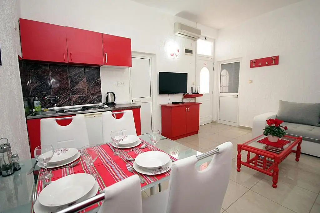 Сутоморе: Apartments Kruna Jovanović 2