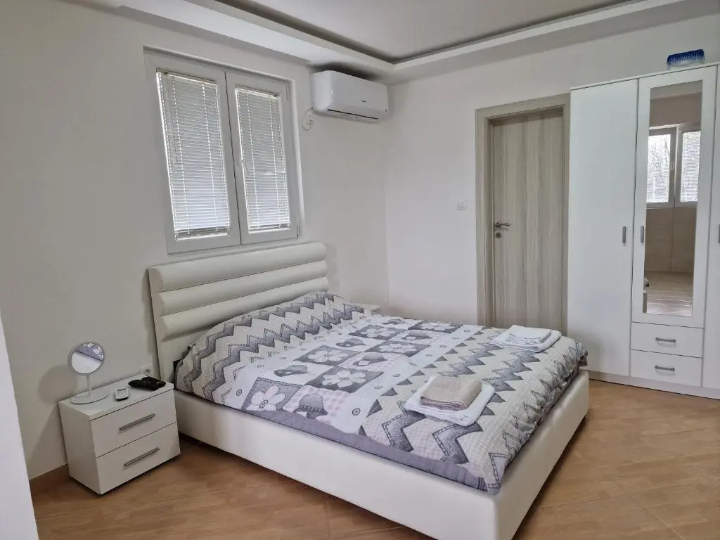 Подгорица: Apartman Tološi