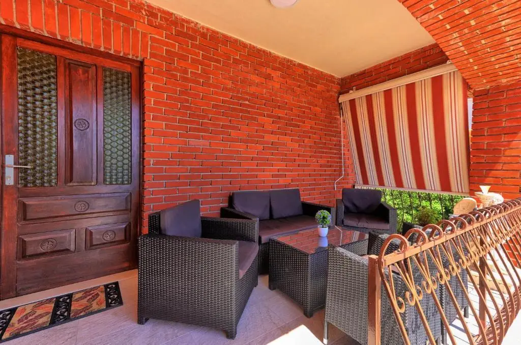 Баошичи: Guest House Darka