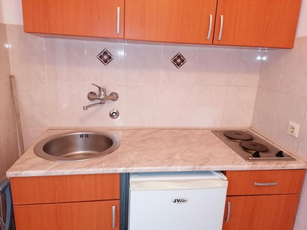 Сутоморе: Privatna Kuca Lela I Maja