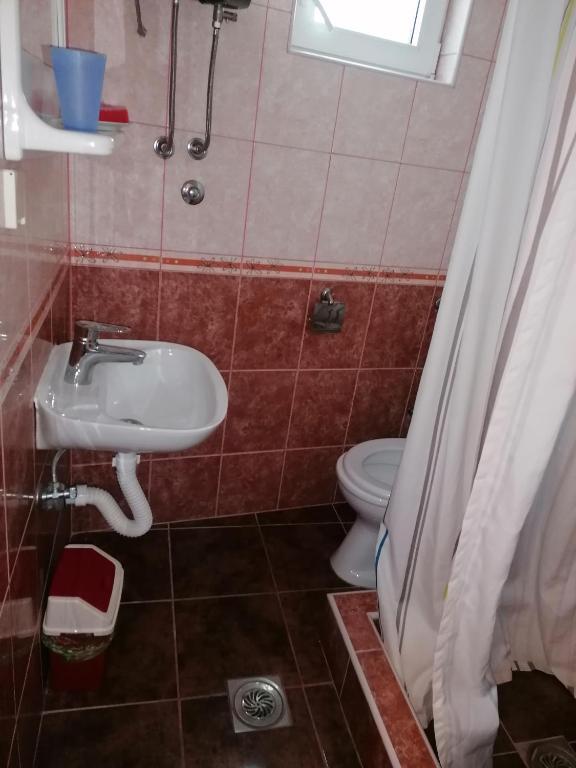 Сутоморе: Privatna Kuca Lela I Maja