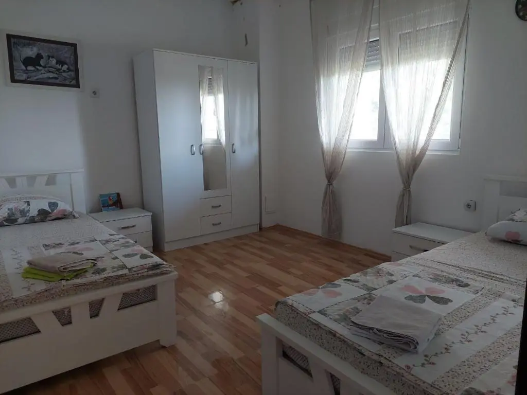 Подгорица: Apartman na rijeci Cijevni