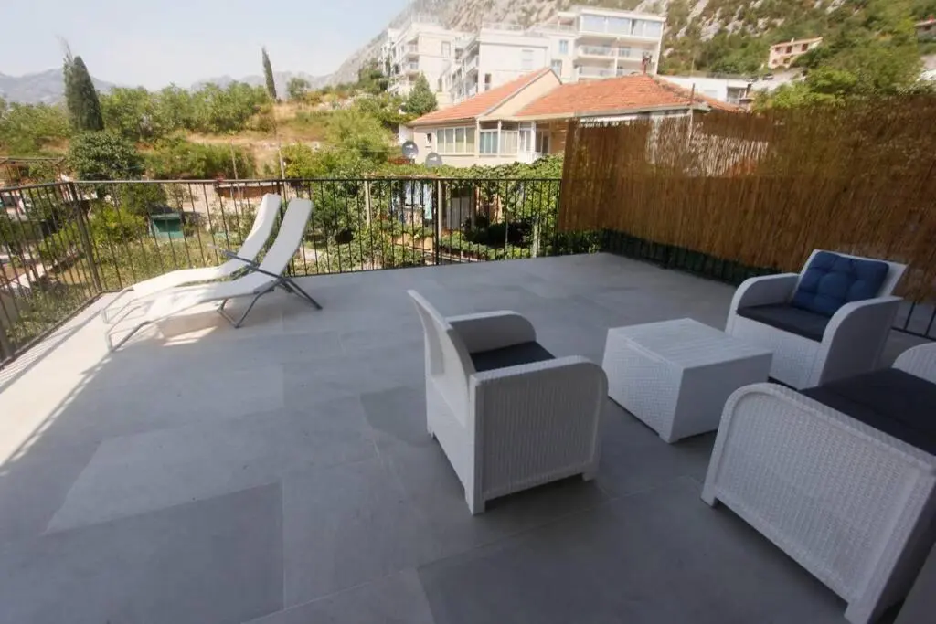 Доброта: 1 BR apartment with spacious terrace