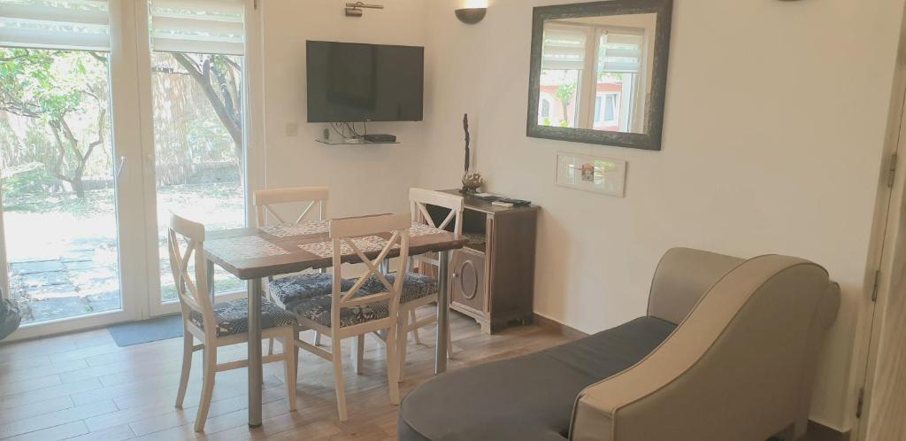 Доброта: Garden Apartmant Near Sea new