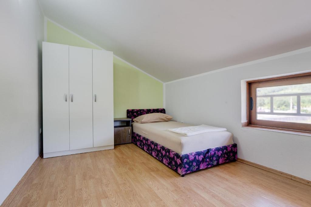 Радановичи: Apartments Popovic