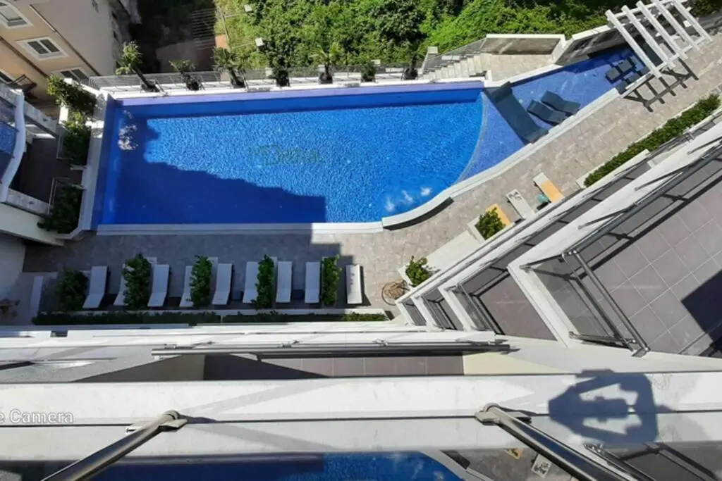 Бечичи: Modern Top Floor Sea View 3BR with Pools, Spa & Fitness