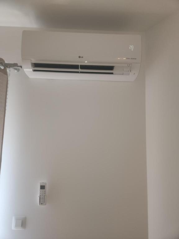 Будва: Lovely 1-Bedroom rental unit with free parking