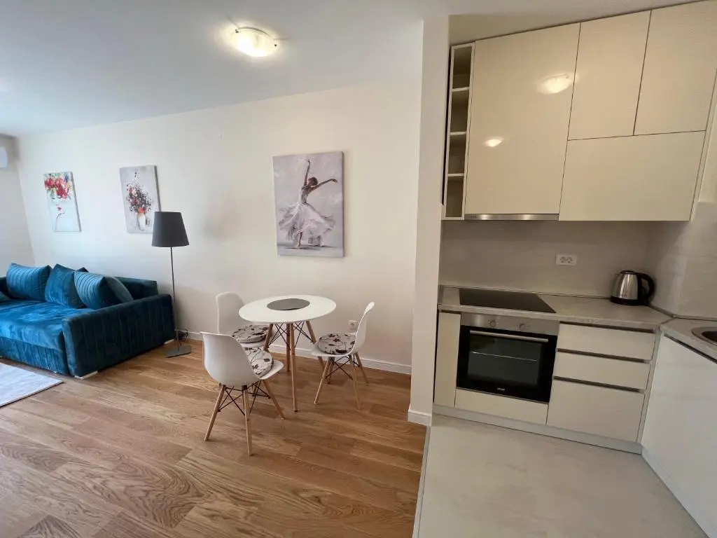 Подгорица: White Homes 50 - Central Point
