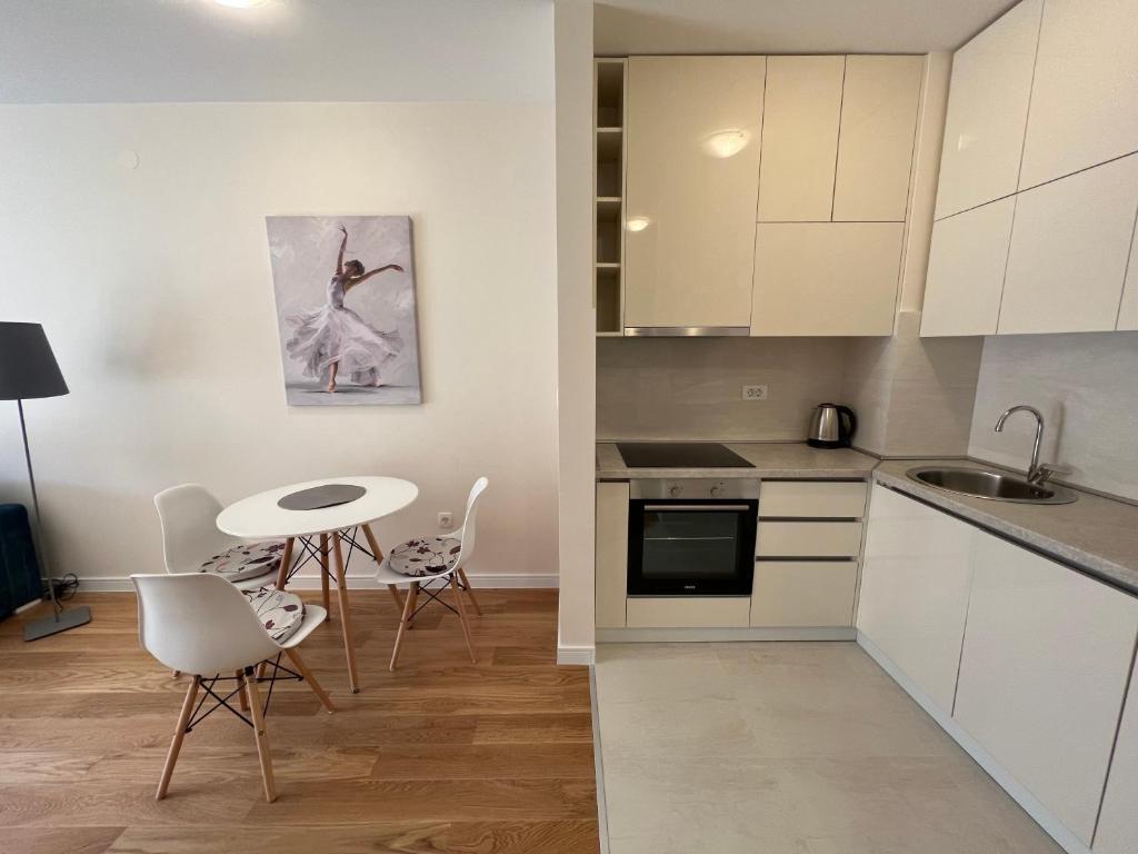 Подгорица: White Homes 50 - Central Point