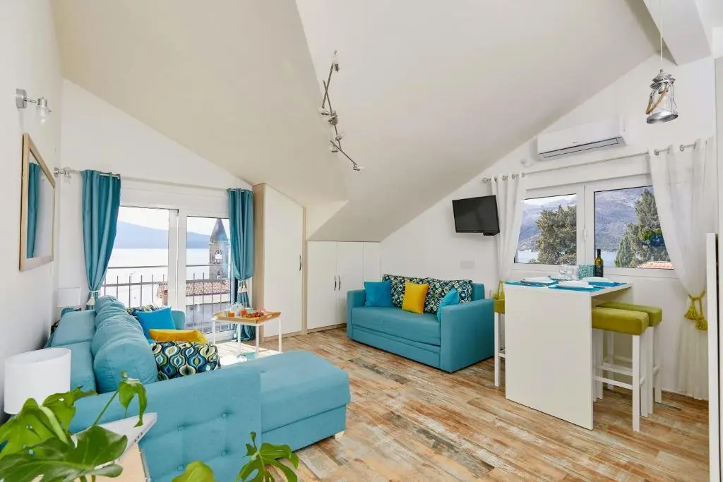 Тиват: Bayview Studio Apartment