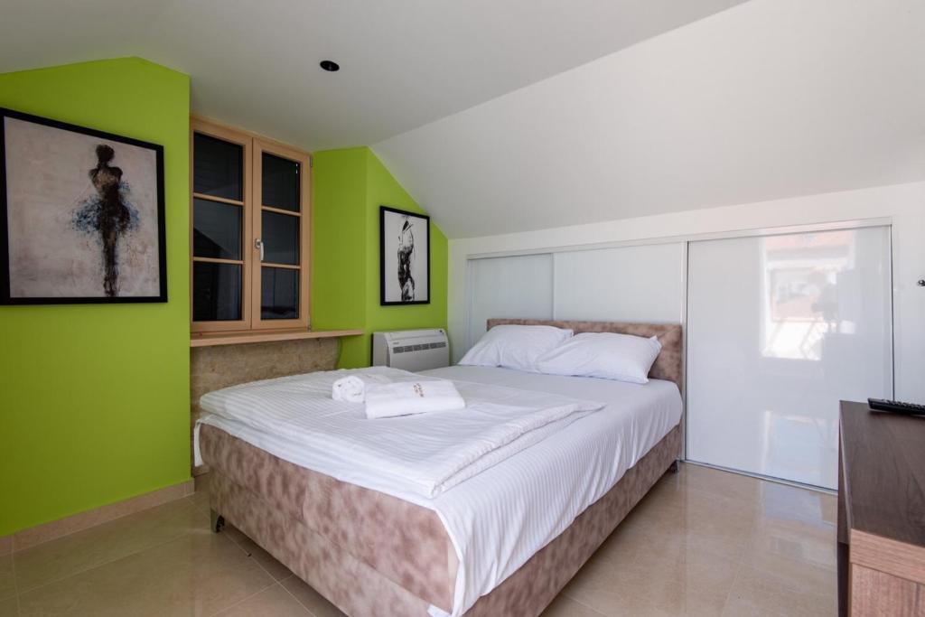 Доброта: apartman365kotor
