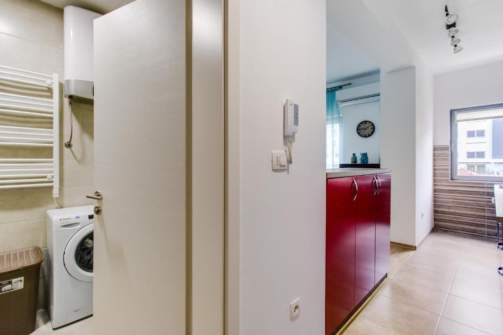 Будва: Apartments Lora 13.Jula, 15