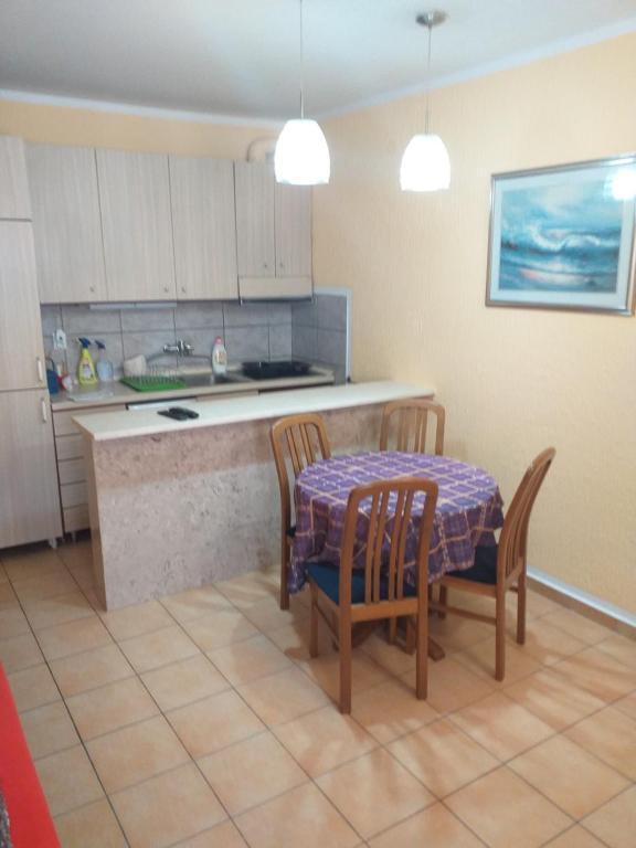 Сутоморе: Apartman Sutomore 2