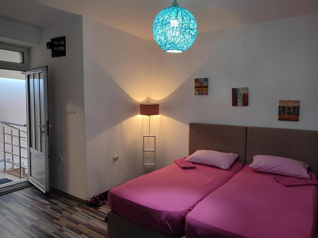 Подгорица: V&J apartments