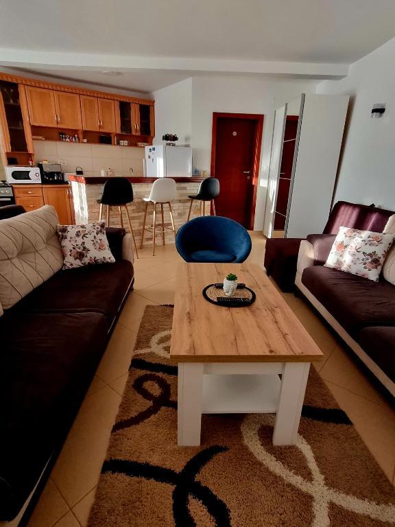 Бар: Apartment Tomanovic