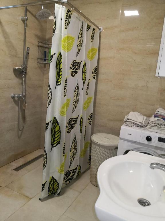 Подгорица: 3 A LUX Apartment