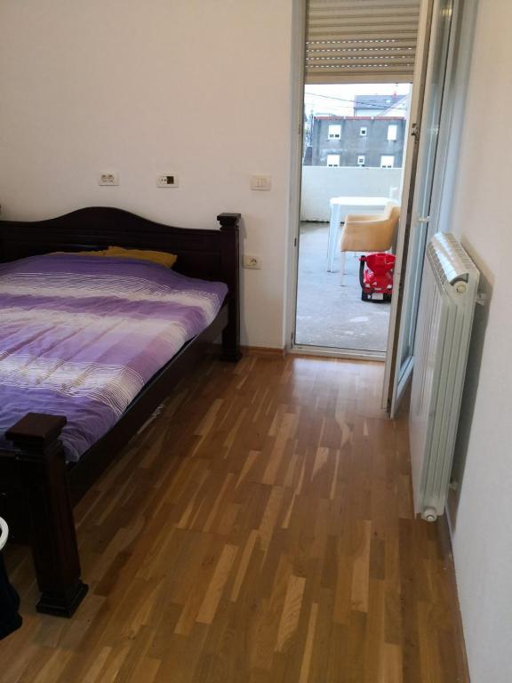 Подгорица: 3 A LUX Apartment