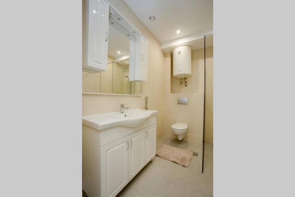 Будва: 3 Bedrooms Penthouse with roof terrace Rafailovici