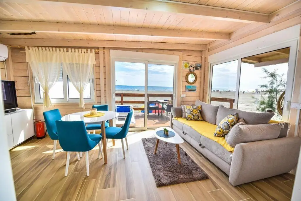 Ульцинь: The Beach House with the magical sunsets