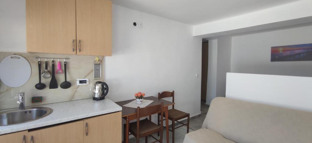 Добро Вода: Apartmani 119