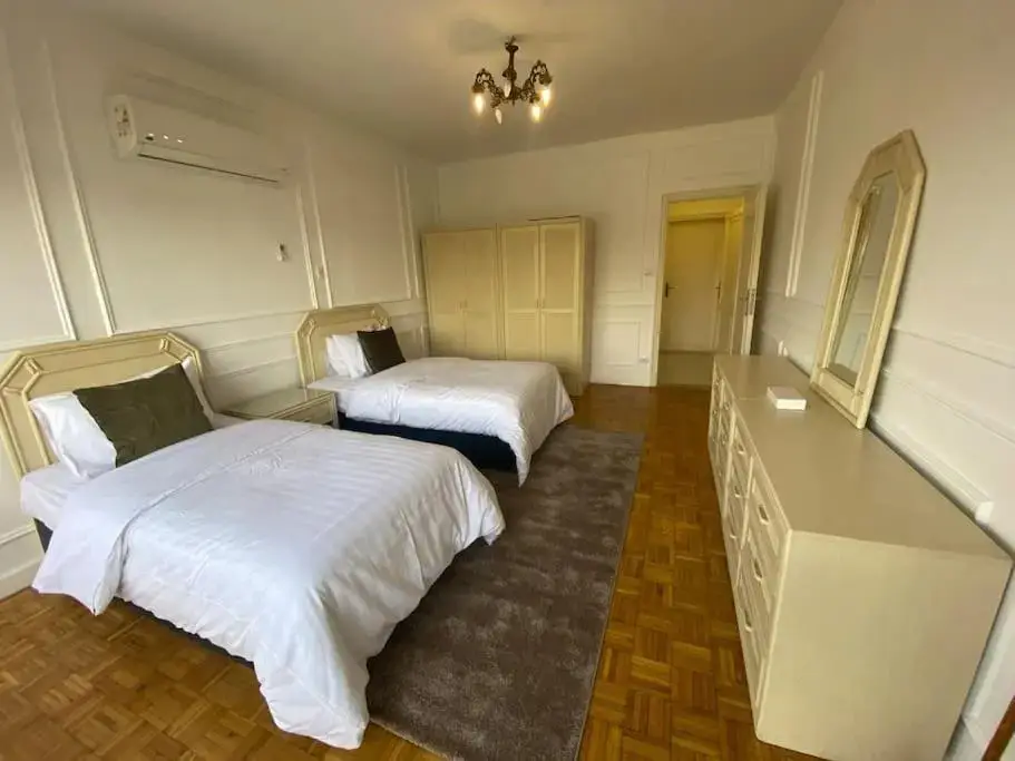 Каир: Nile Emerald - Central 1 Bdr
