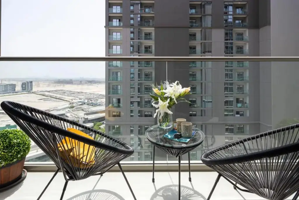Дубай: Frank Porter - Sobha Creek Tower B