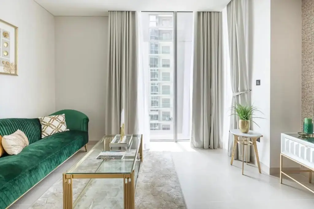 Дубай: Frank Porter - Sobha Creek Tower B