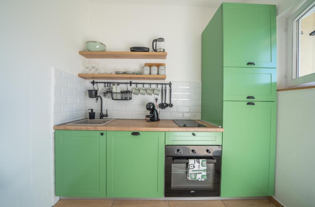Доброта: 3M - Stylish studio apartment with terrace